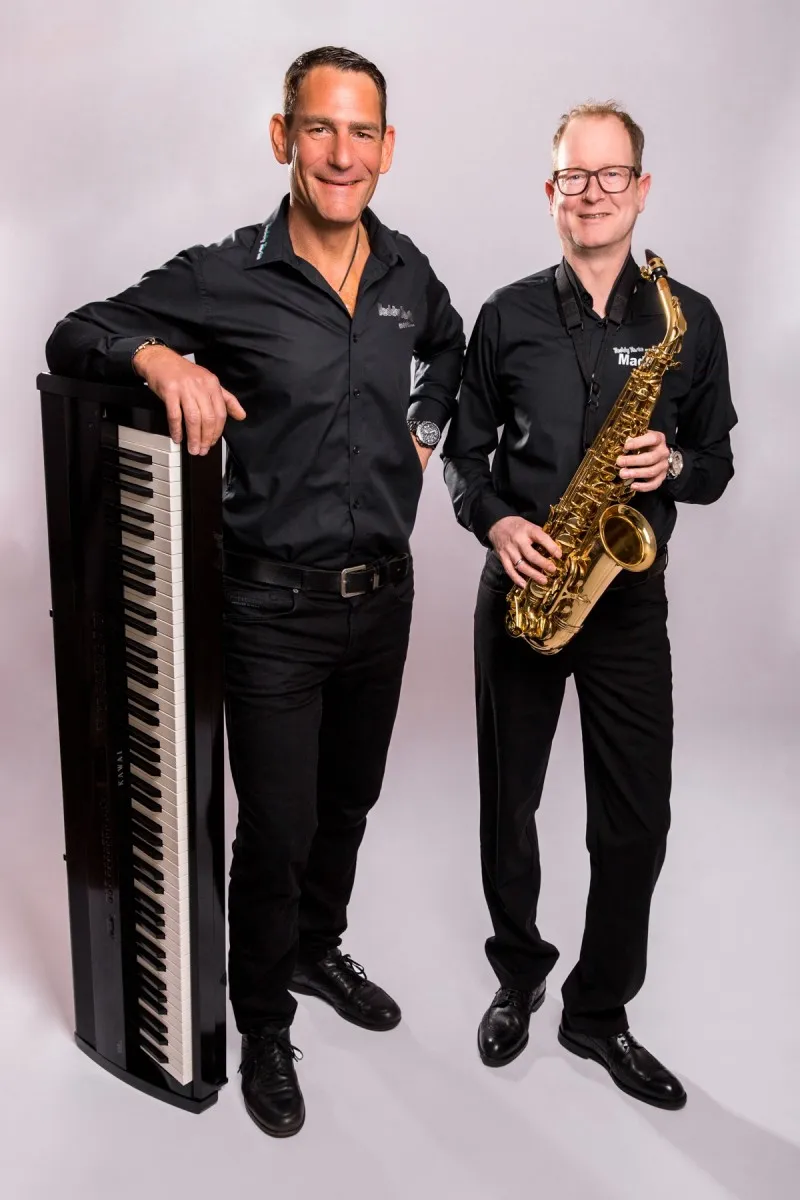 LiveBand: Teddy Taste meets MadSax